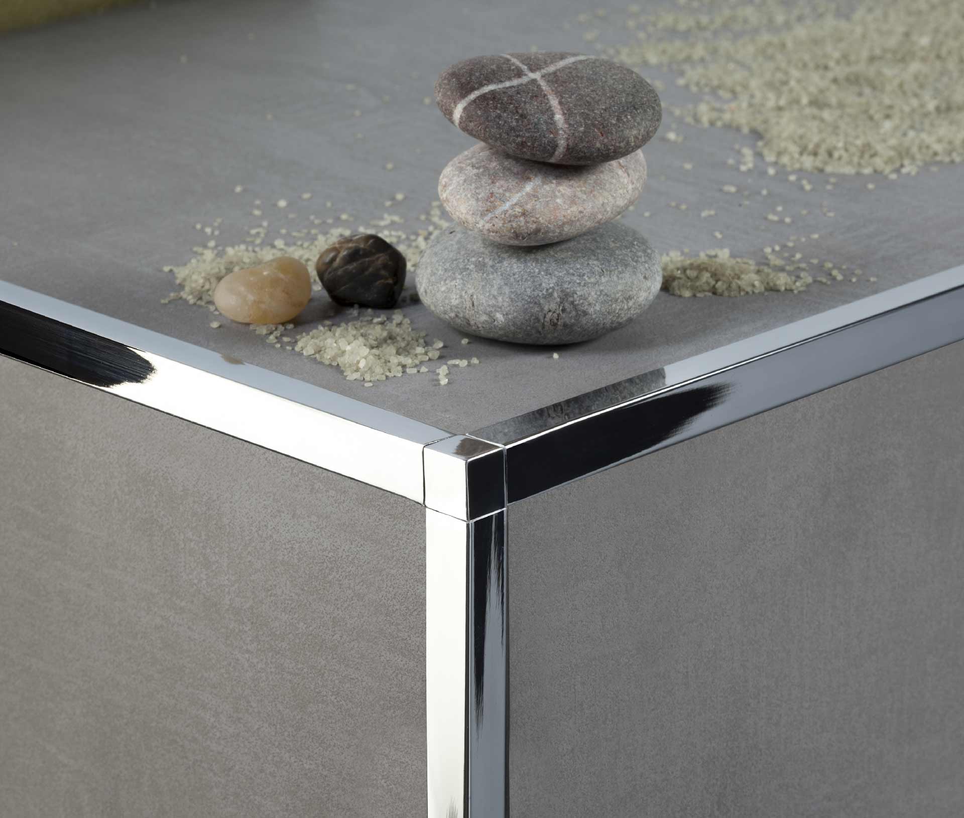 Listelos y remates decorativos